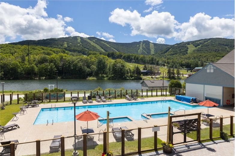 Family-Friendly Ski Resorts in Vermont