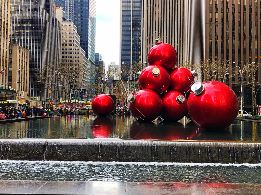 Christmas in NYC on a budget